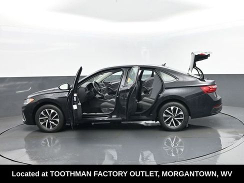Used 2025 Volkswagen Jetta S FWD image 29