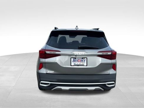 Used 2023 Kia Seltos S w/ Navigation Package image 4