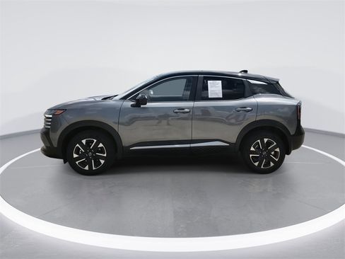 Certified 2025 Nissan Kicks SV image 5