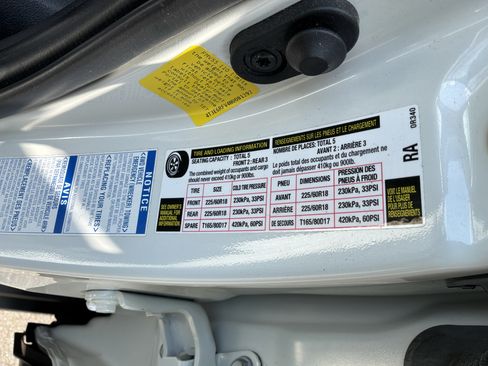 Used 2022 Toyota RAV4 XSE AWD/4WD image 35