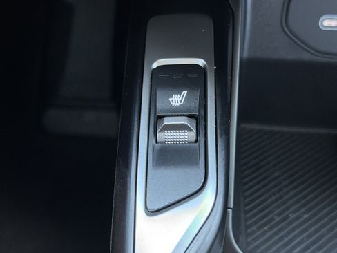 Used 2025 Kia Sorento EX w/ Panoramic Sunroof Package FWD image 9