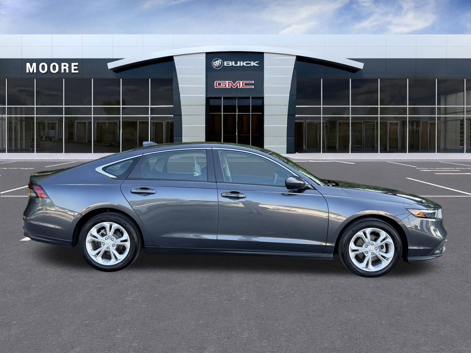 Used 2025 Honda Accord LX image 2