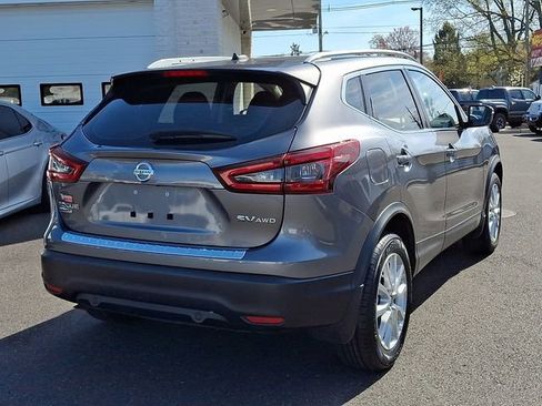 Used 2020 Nissan Rogue Sport SV image 6