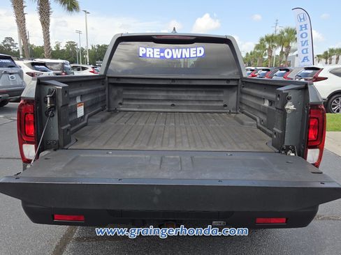 Used 2017 Honda Ridgeline RTL-T image 13
