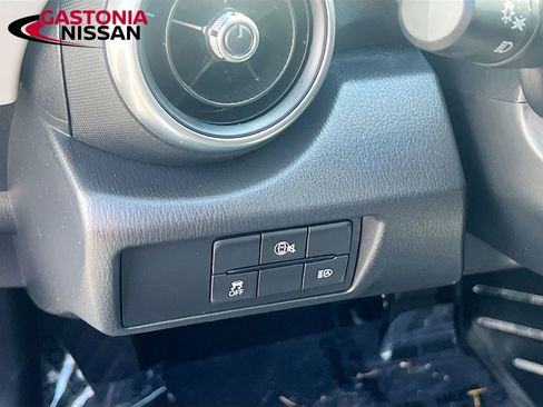 Used 2025 MAZDA MX-5 Miata RF Grand Touring RWD image 13