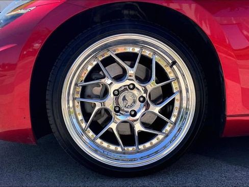 Used 2020 Nissan 370Z Coupe RWD image 9