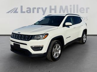Used 2017 Jeep Compass Latitude video 1