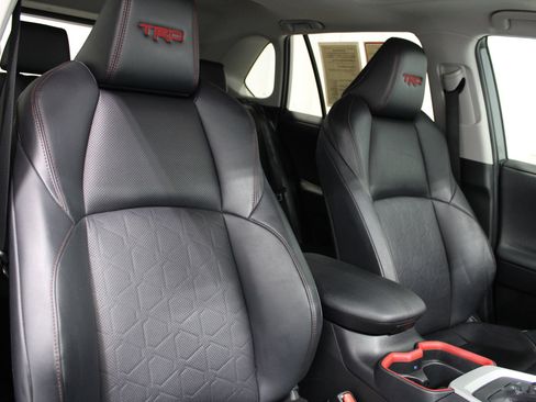 Used 2020 Toyota RAV4 TRD Off-Road w/ TRD Off-Road Weather Package AWD/4WD image 27