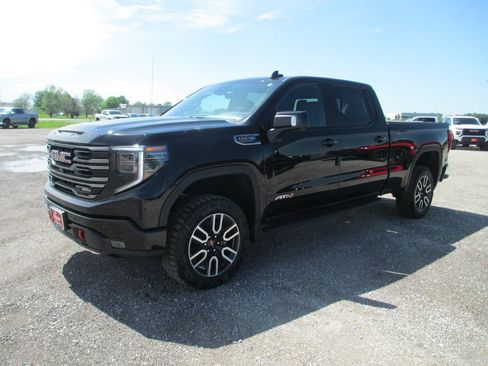 New 2026 GMC Sierra 1500 AT4 w/ AT4 Premium Package AWD/4WD image 11
