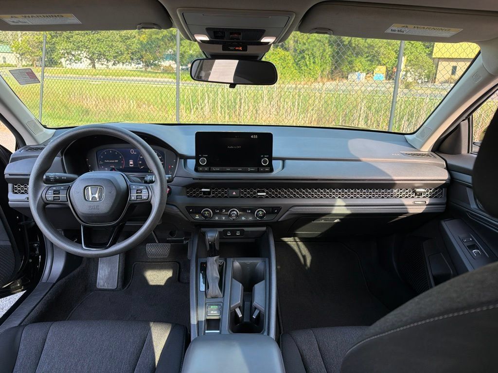 Certified 2023 Honda Accord EX image 8