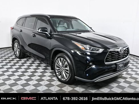 Used 2021 Toyota Highlander Platinum image 26