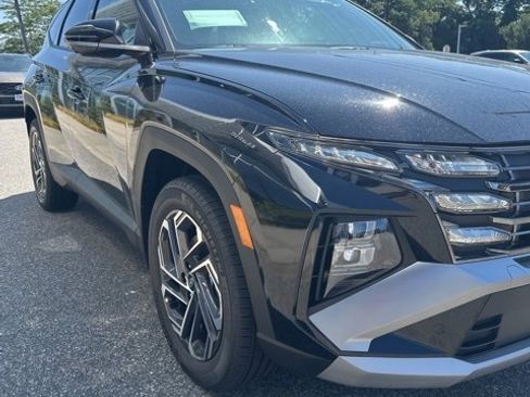 New 2025 Hyundai Tucson Limited image 3