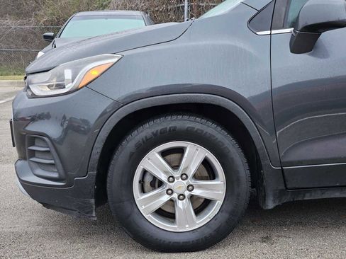 Used 2018 Chevrolet Trax LT w/ LT Convenience Package image 8