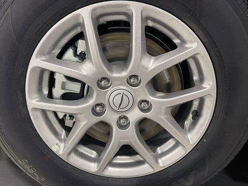 Used 2026 Chrysler Voyager LX FWD image 13