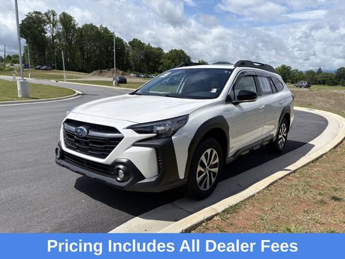 Certified 2025 Subaru Outback Premium w/ Popular Package #1A AWD/4WD image 3
