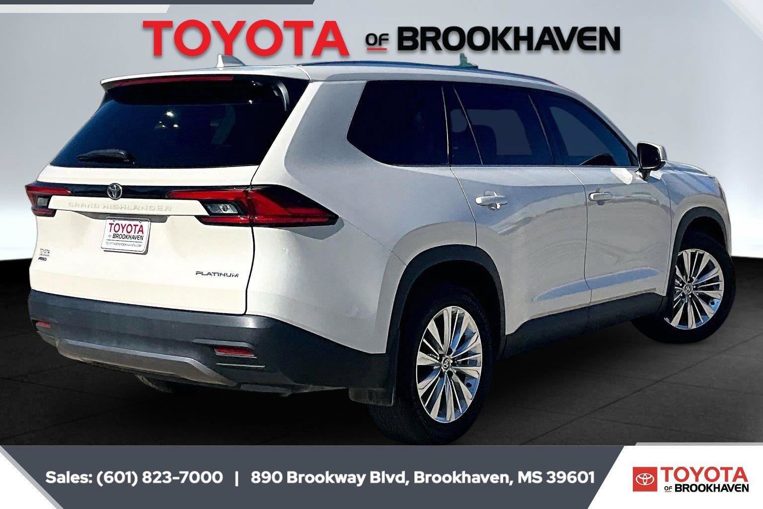Used 2024 Toyota Grand Highlander AWD image 11