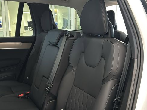 Used 2026 Volvo XC90 B5 Core AWD/4WD image 27