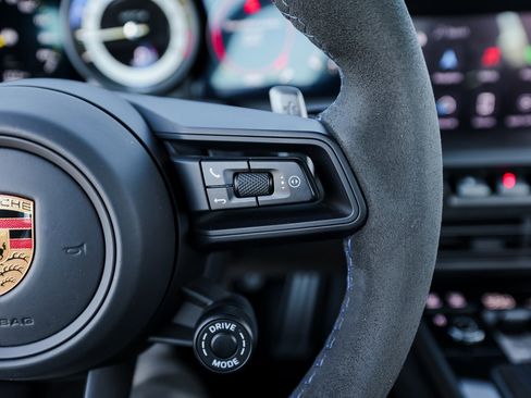 Certified 2022 Porsche 911 GT3 image 16