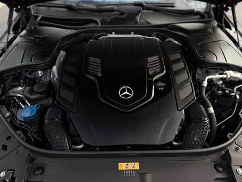 Used 2020 Mercedes-Benz S 560 Sedan image 22