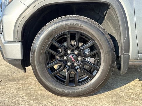 Used 2025 GMC Sierra 1500 Pro w/ Graphite Edition image 4