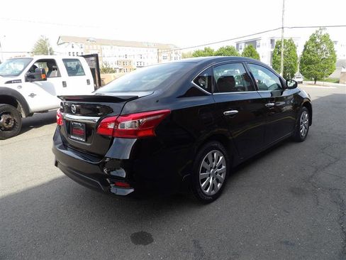 Used 2016 Nissan Sentra S image 5