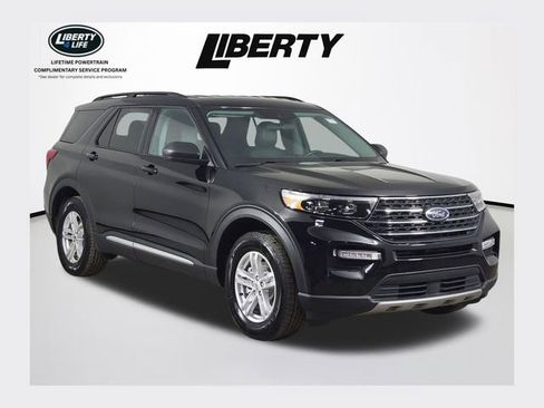 Used 2023 Ford Explorer XLT w/ Equipment Group 202A image 1