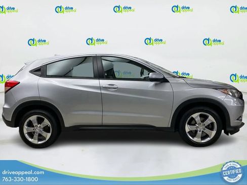 Used 2018 Honda HR-V LX image 4