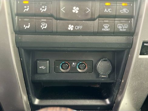 Used 2022 Toyota 4Runner Limited RWD image 20