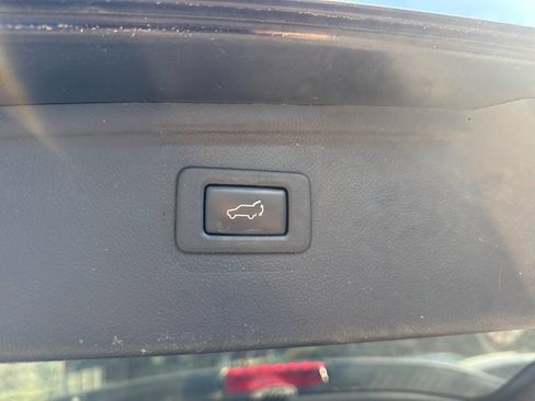 Used 2015 Subaru Outback 2.5i Limited image 17