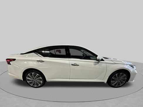 Certified 2023 Nissan Altima 2.5 SL AWD/4WD image 43