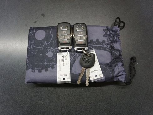 Used 2020 RAM 1500 Limited image 21