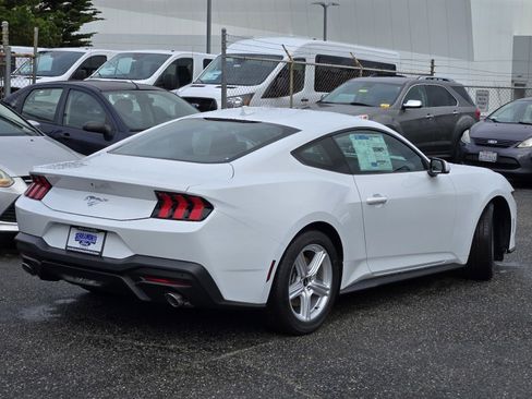 New 2026 Ford Mustang image 4