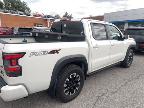 Used 2023 Nissan Frontier PRO-4X w/ Technology Package image 2