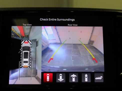 Used 2022 Chrysler Pacifica Limited image 18