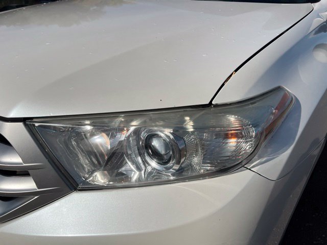 Used 2013 Toyota Highlander Limited AWD/4WD image 9