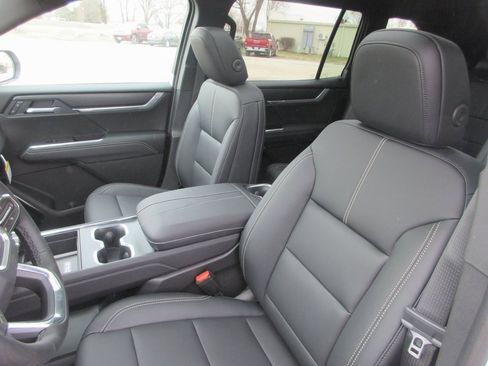 New 2026 GMC Acadia Elevation w/ Elevation Premium Package image 13