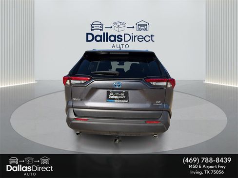 Used 2024 Toyota RAV4 LE image 7