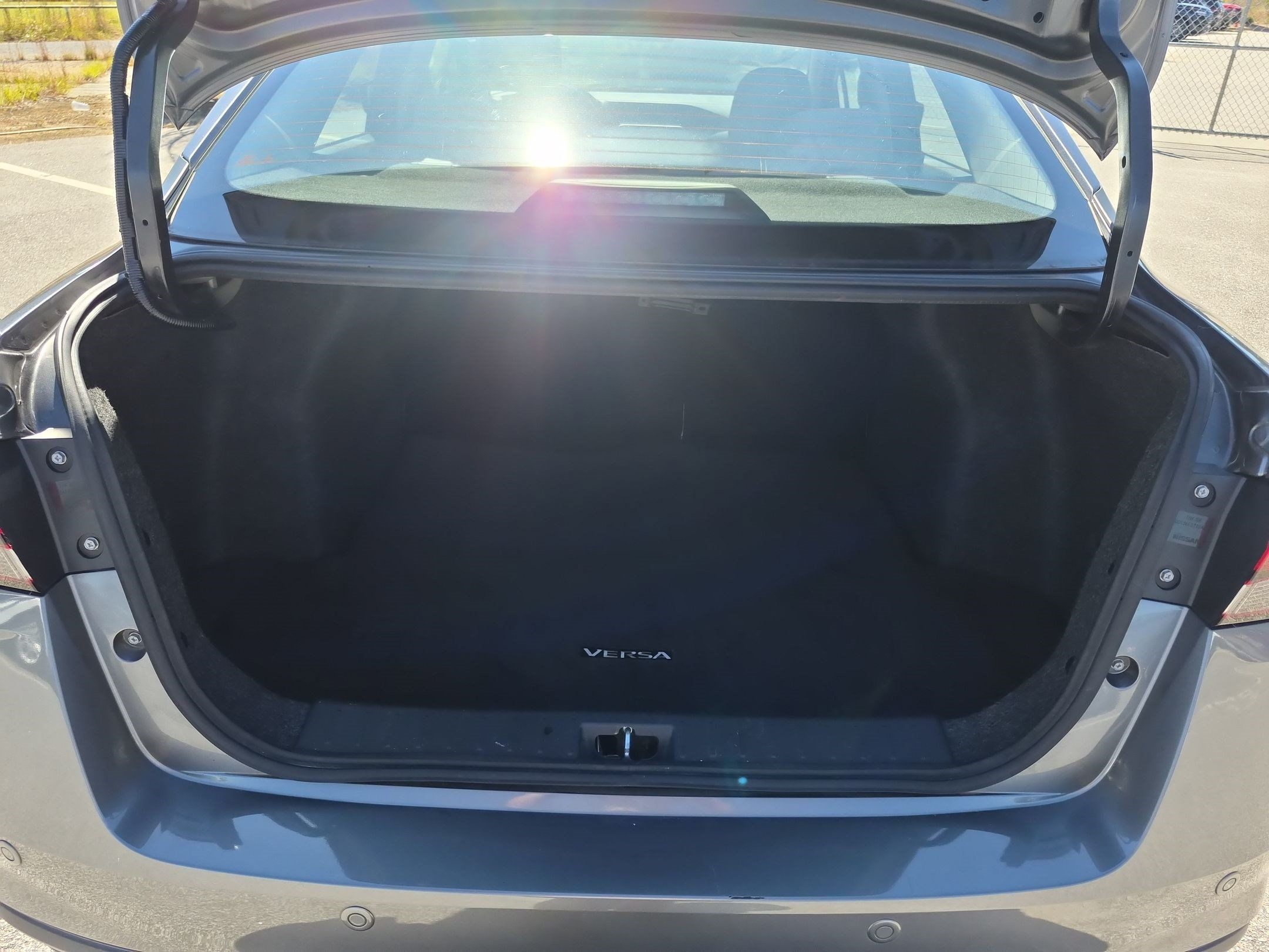 Certified 2020 Nissan Versa SR w/ Electronics Package FWD image 28