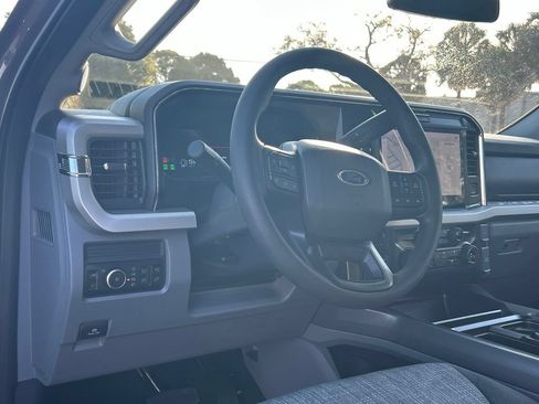 New 2026 Ford F250 XLT w/ XLT Premium Package AWD/4WD image 33