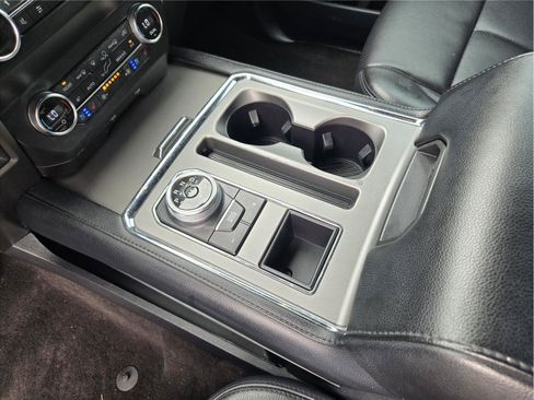 Certified 2021 Ford Expedition XLT RWD image 18