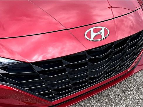 Used 2023 Hyundai Elantra SEL FWD image 30