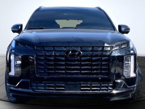 Used 2024 Hyundai Palisade Calligraphy image 3