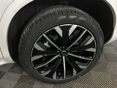 New 2026 Volvo XC90 B6 Plus w/ Protection Package Premier image 42