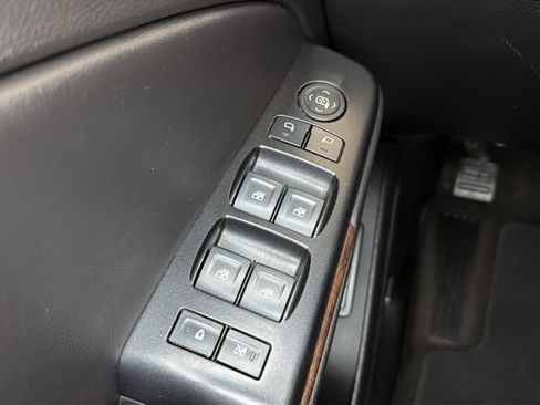 Used 2017 Chevrolet Tahoe LT RWD image 19