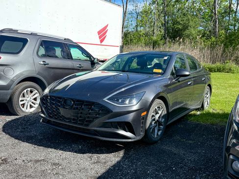 Used 2020 Hyundai Sonata SEL w/ Convenience + Sunroof Package FWD image 10