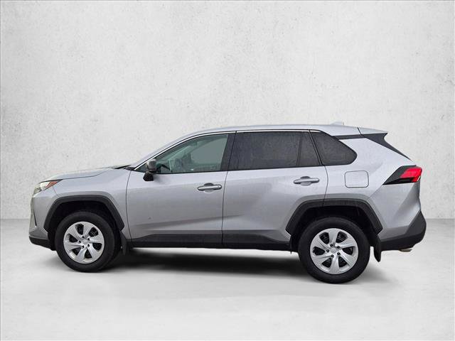 Used 2025 Toyota RAV4 LE AWD/4WD image 9
