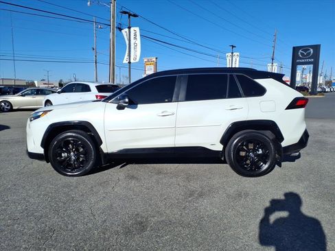 Used 2022 Toyota RAV4 XSE image 2