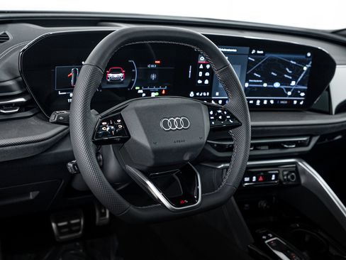 New 2025 Audi SQ5 Premium Plus image 9