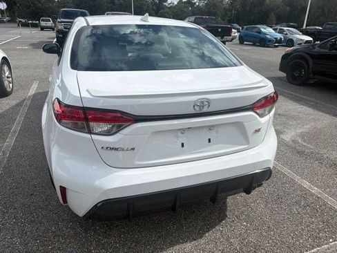 Used 2026 Toyota Corolla SE FWD image 8
