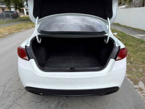 Used 2015 Chrysler 200 S w/ Comfort Group image 6